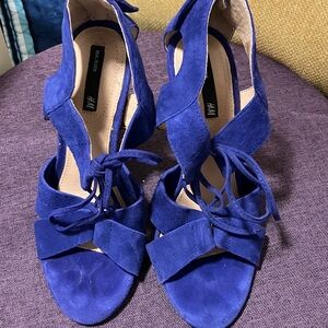 H&M Women's Vibrant Blue Heels